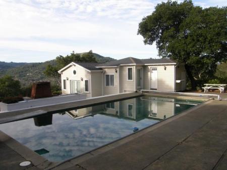 1 Crest Road