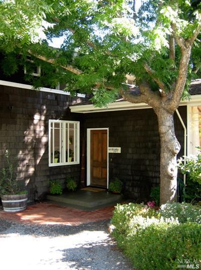 8 Norwood Avenue