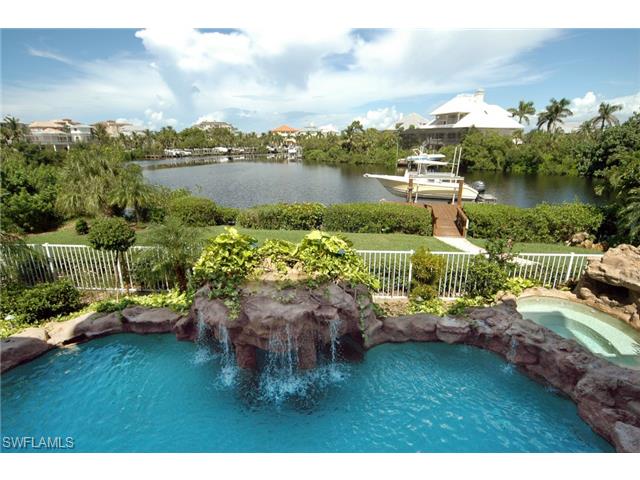 211  BAYFRONT DR