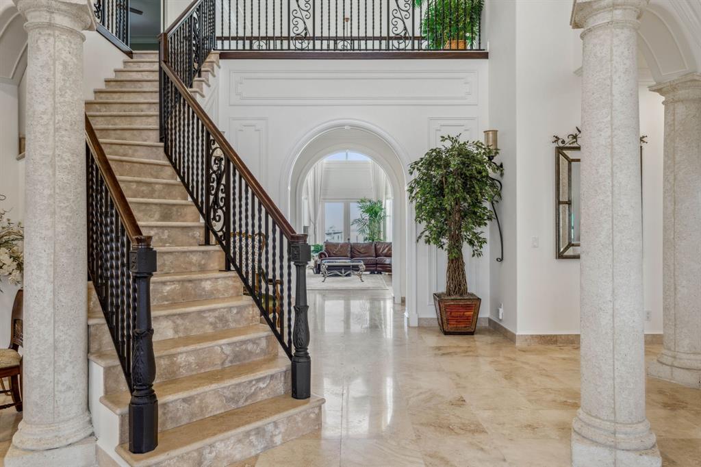 10 Bella Vista Ave