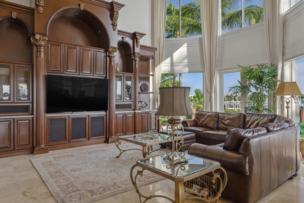 10 Bella Vista Ave