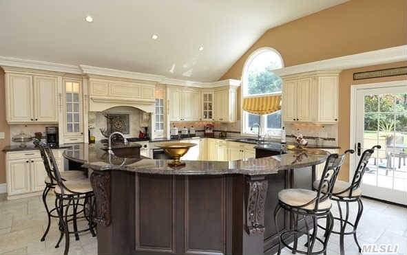 32  Highfield Ct