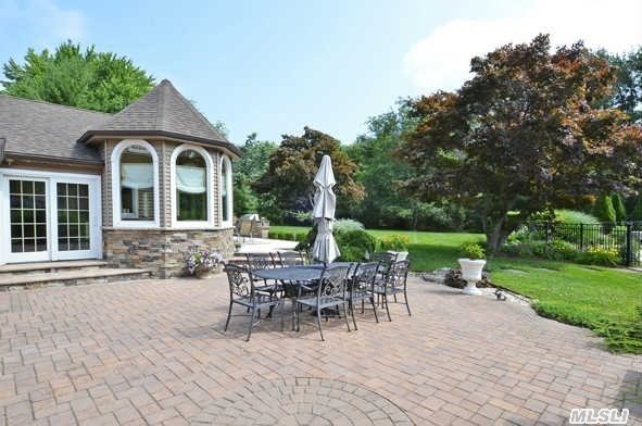 32  Highfield Ct