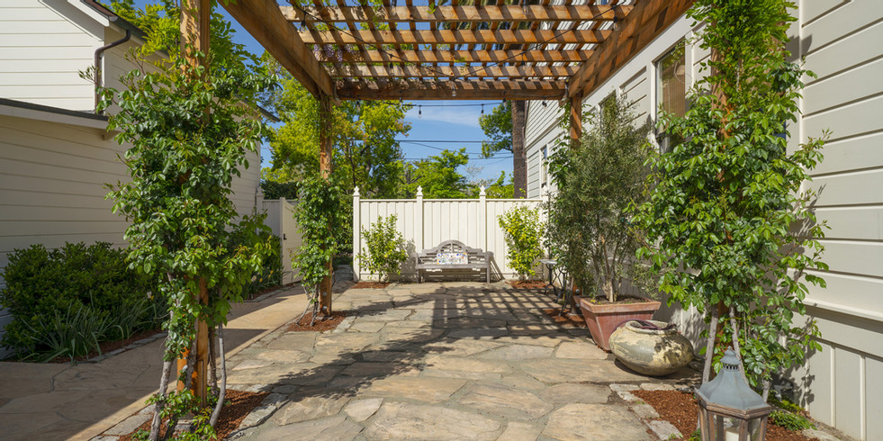 1605 Spring Mountain Rd