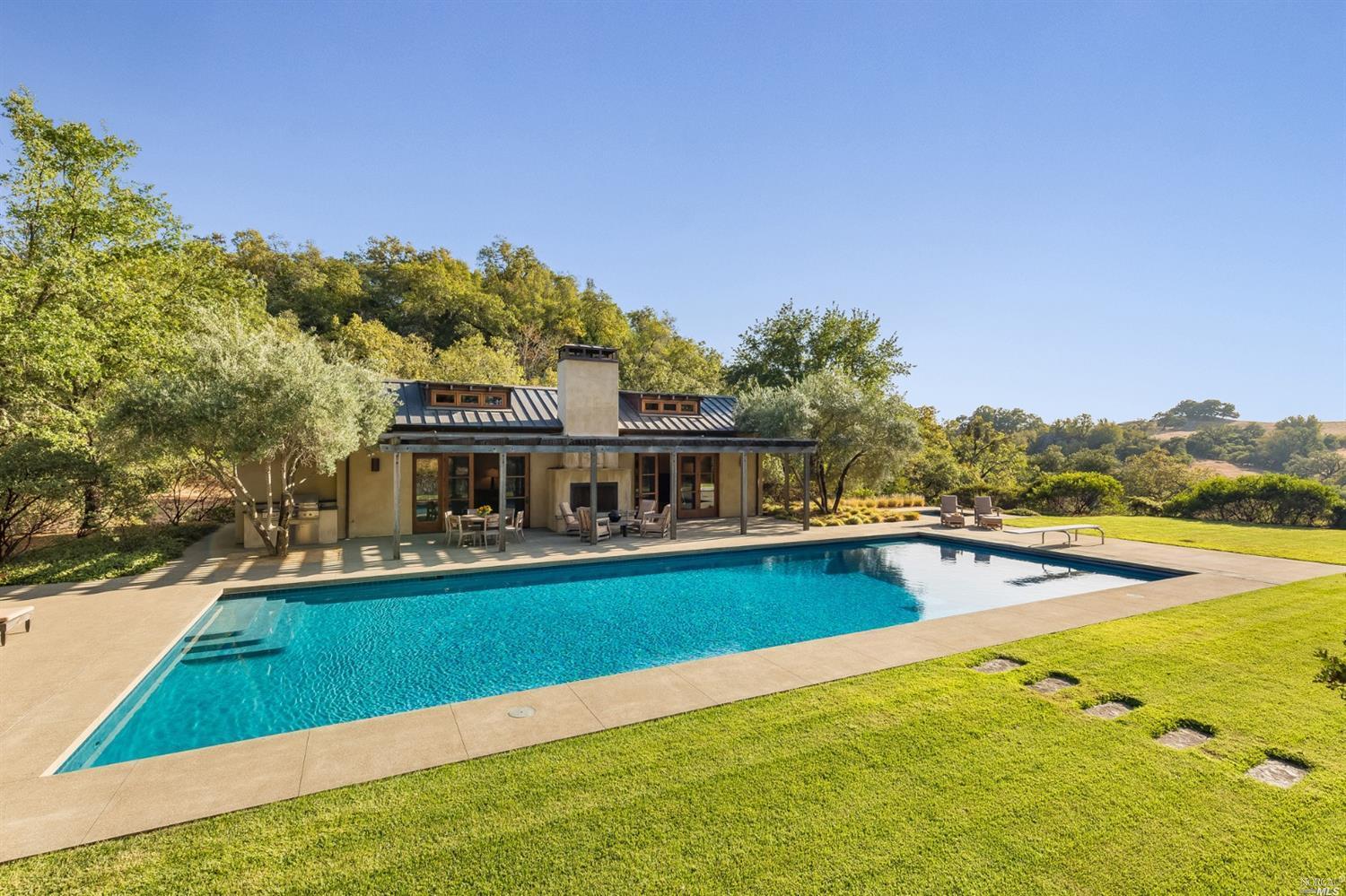 3310 West Soda Rock Lane