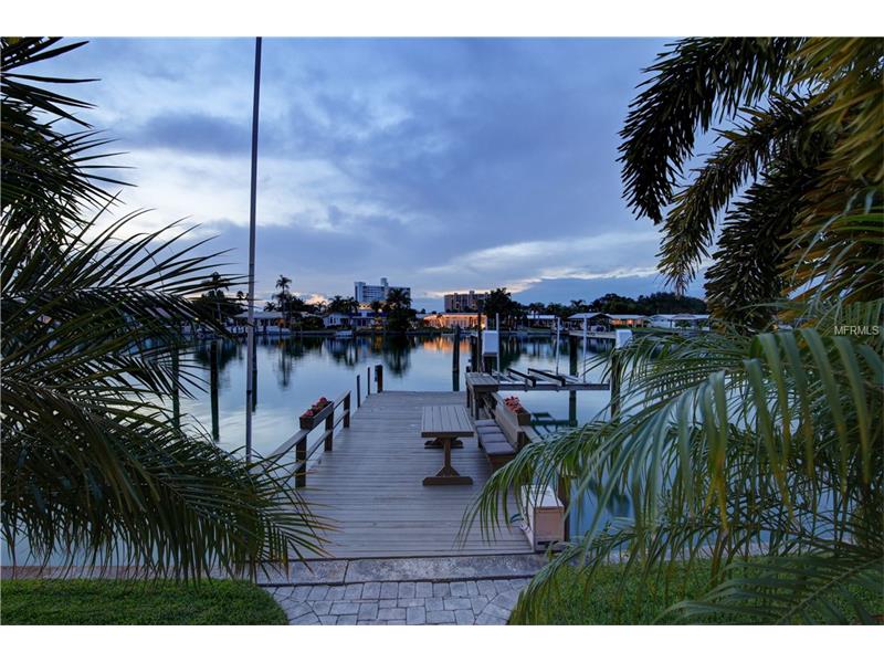 56  WINDWARD IS