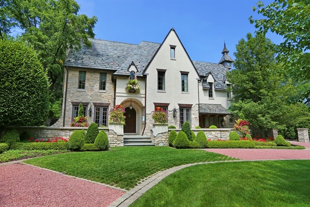 635 E 6th Street