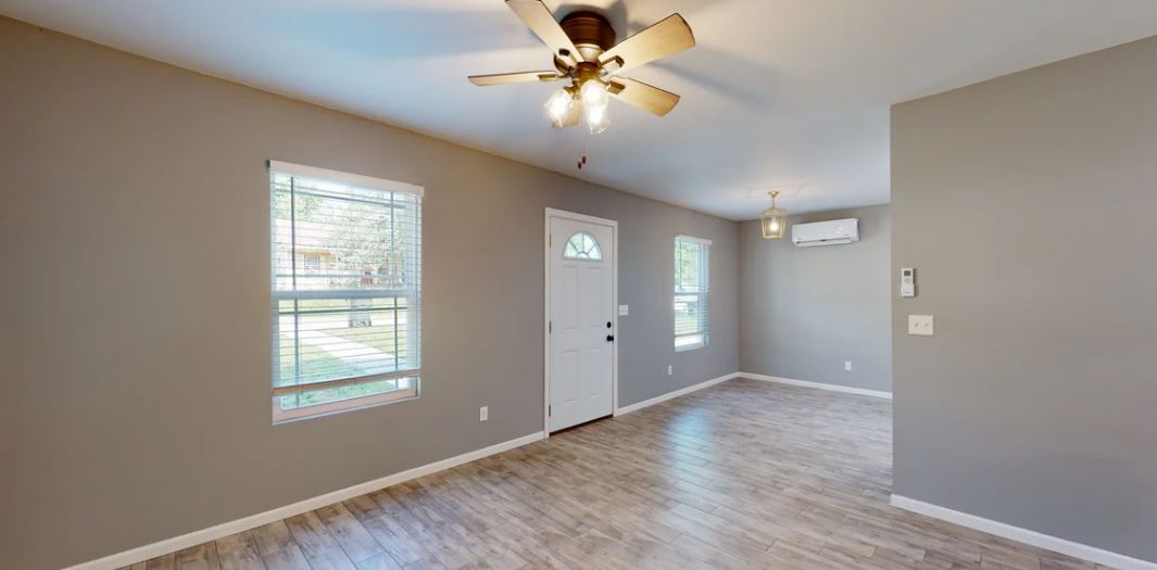 541 S Oak