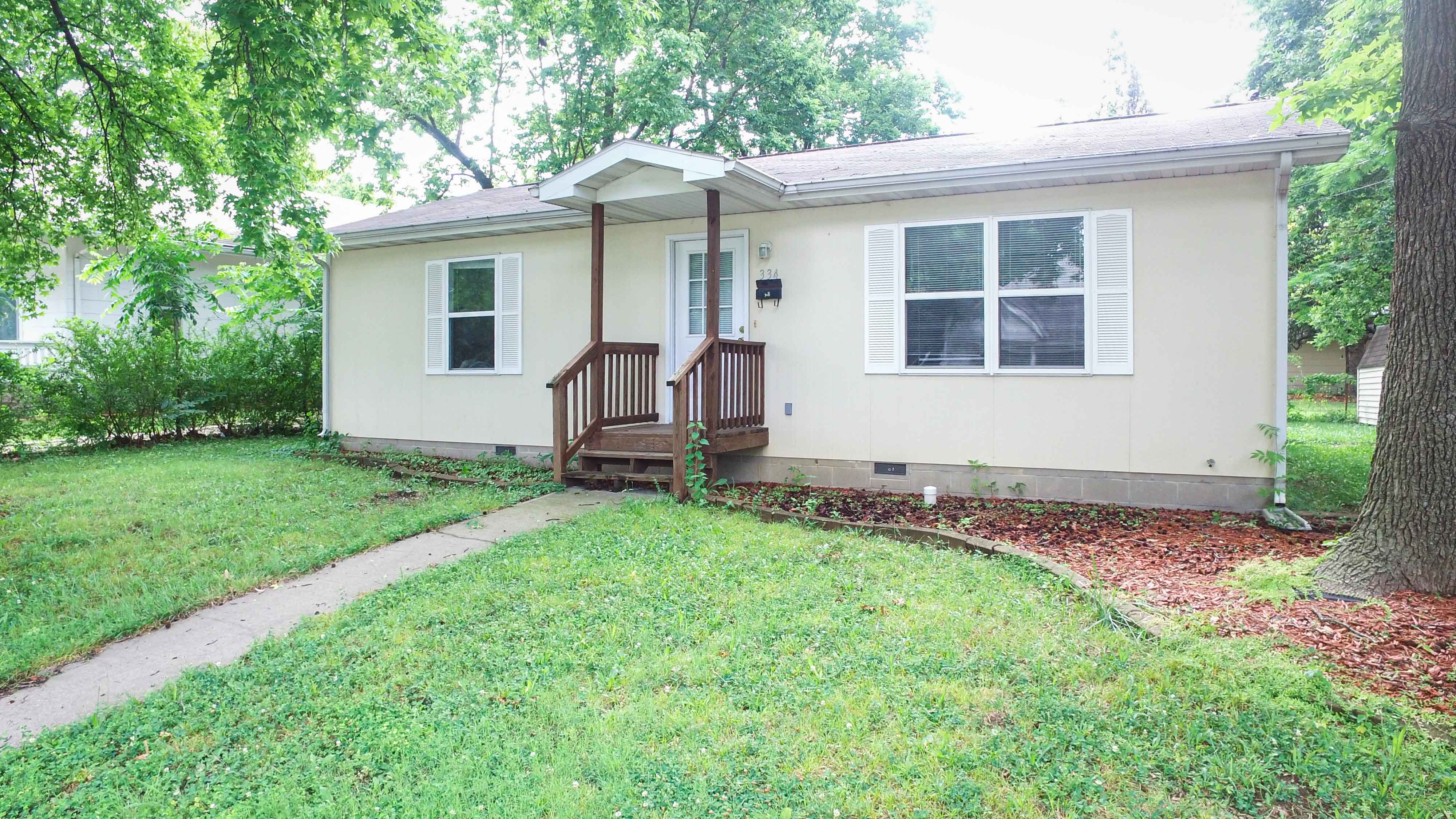 334 N Ash St Nevada Missouri 64772 Curtis and Sons