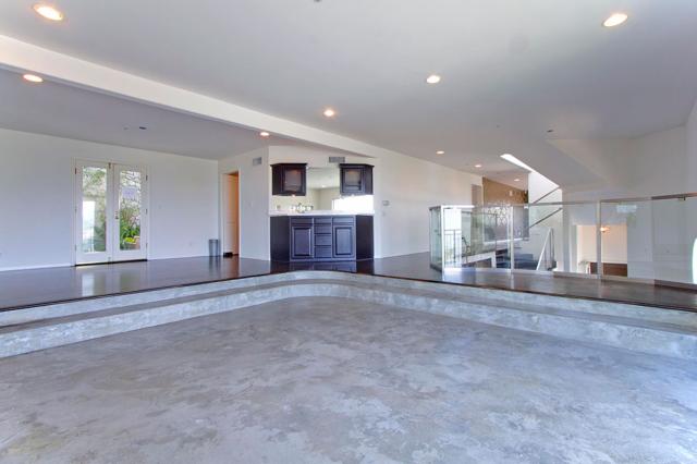 7230 Pacific View Dr.