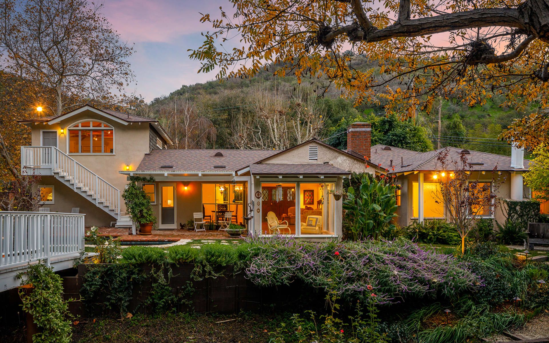 3473  Mandeville Canyon Road