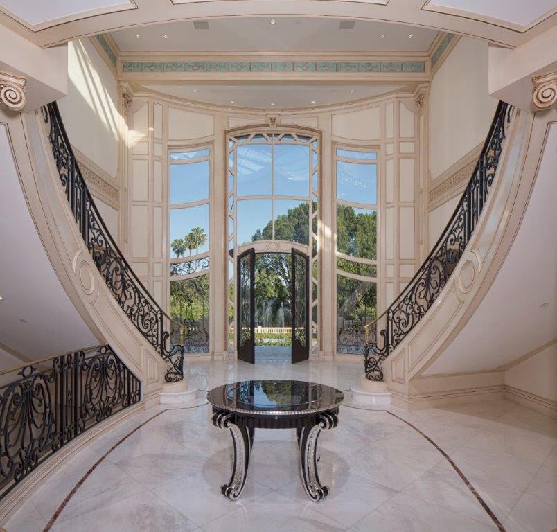 901 N Alpine Dr.
