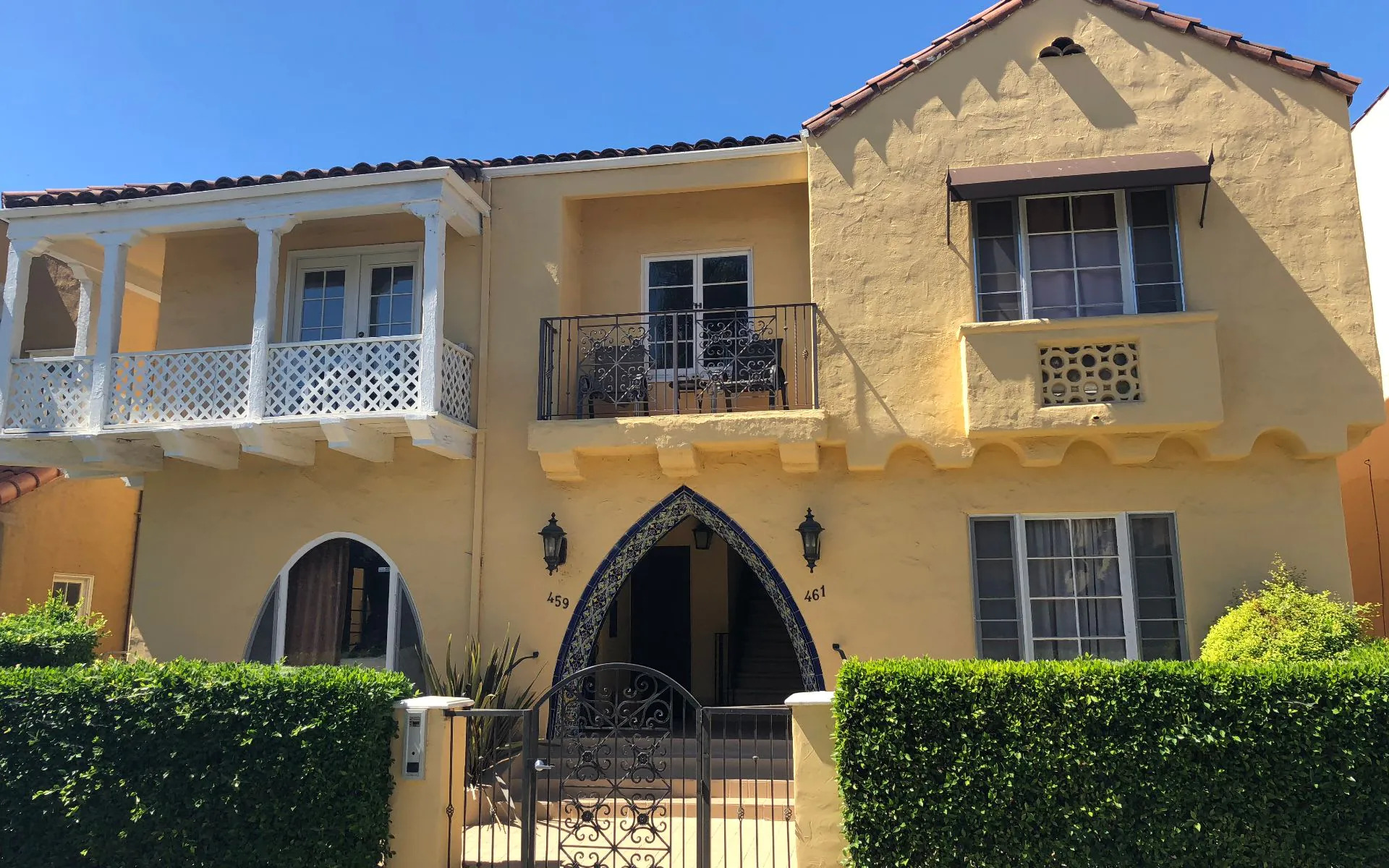 459 N Curson Avenue