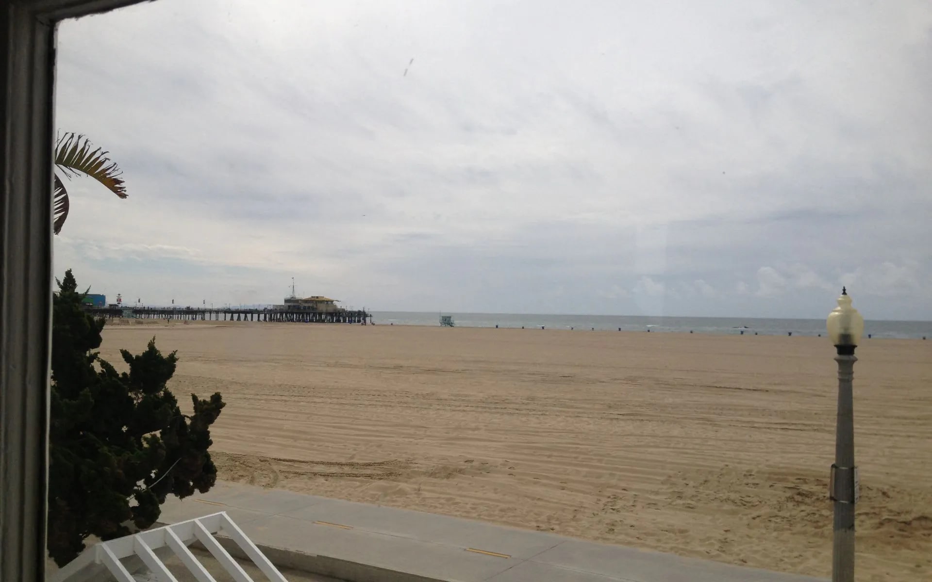 1401  Palisades Beach Road