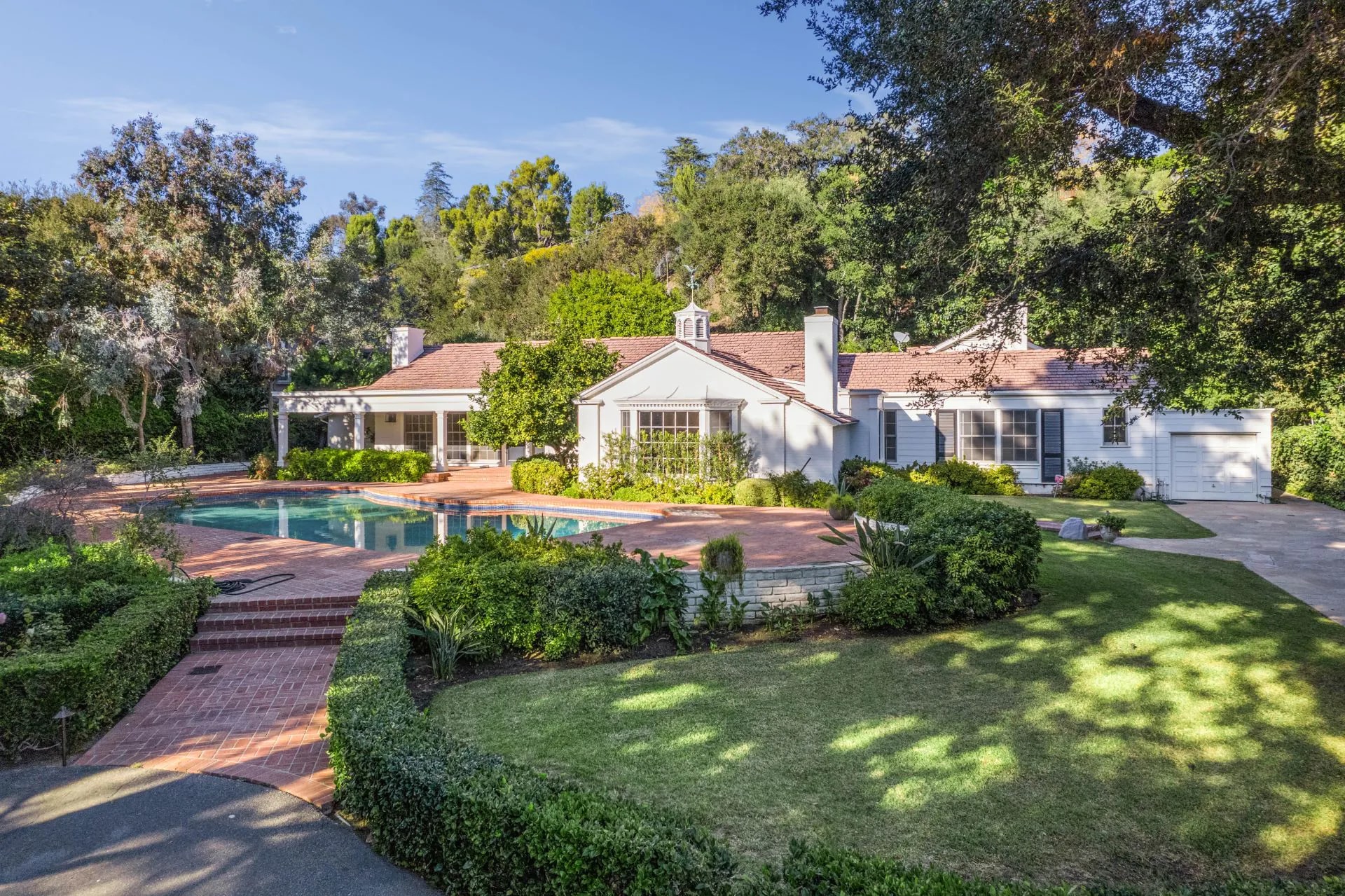2130  Mandeville Canyon Road
