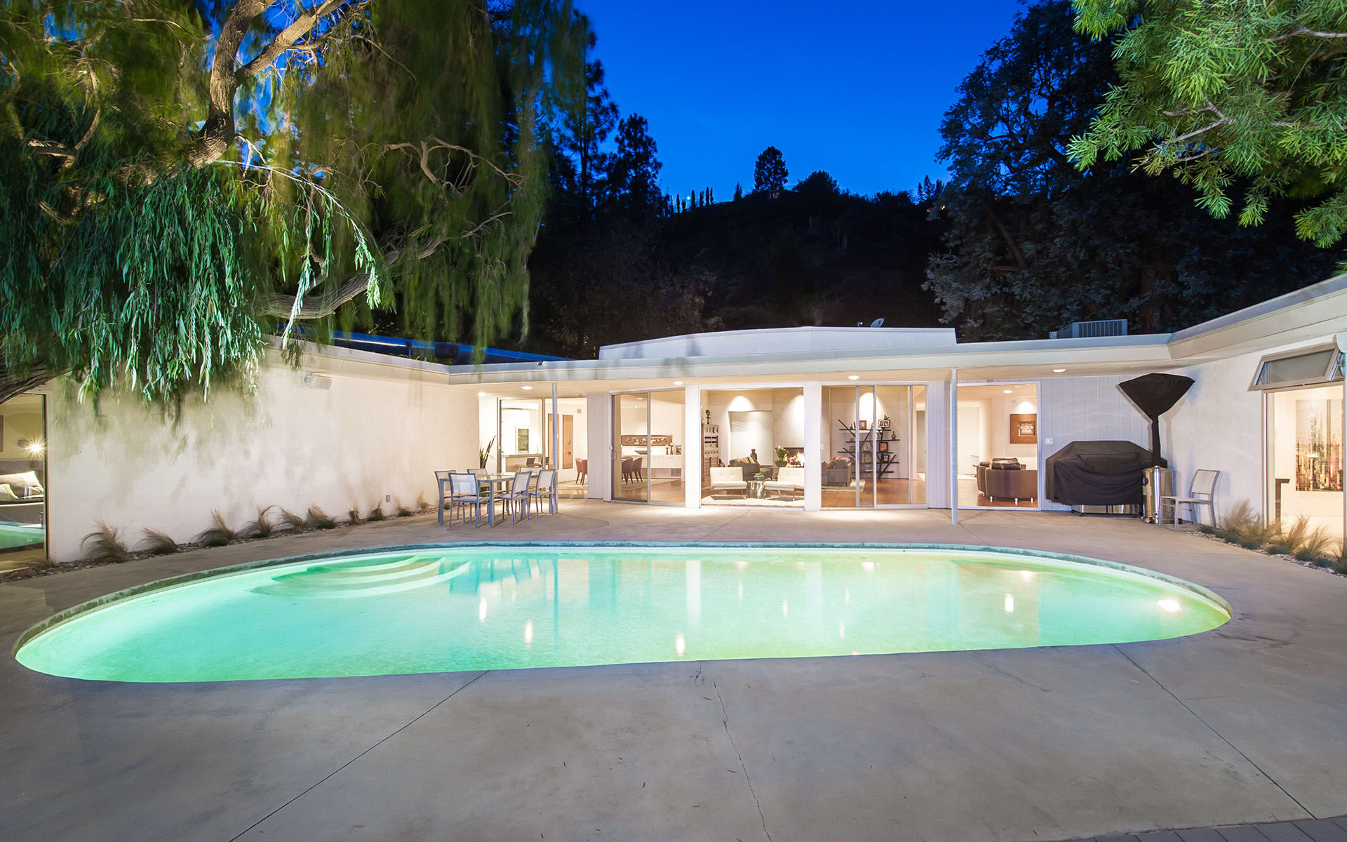 1721  Stone Canyon Road