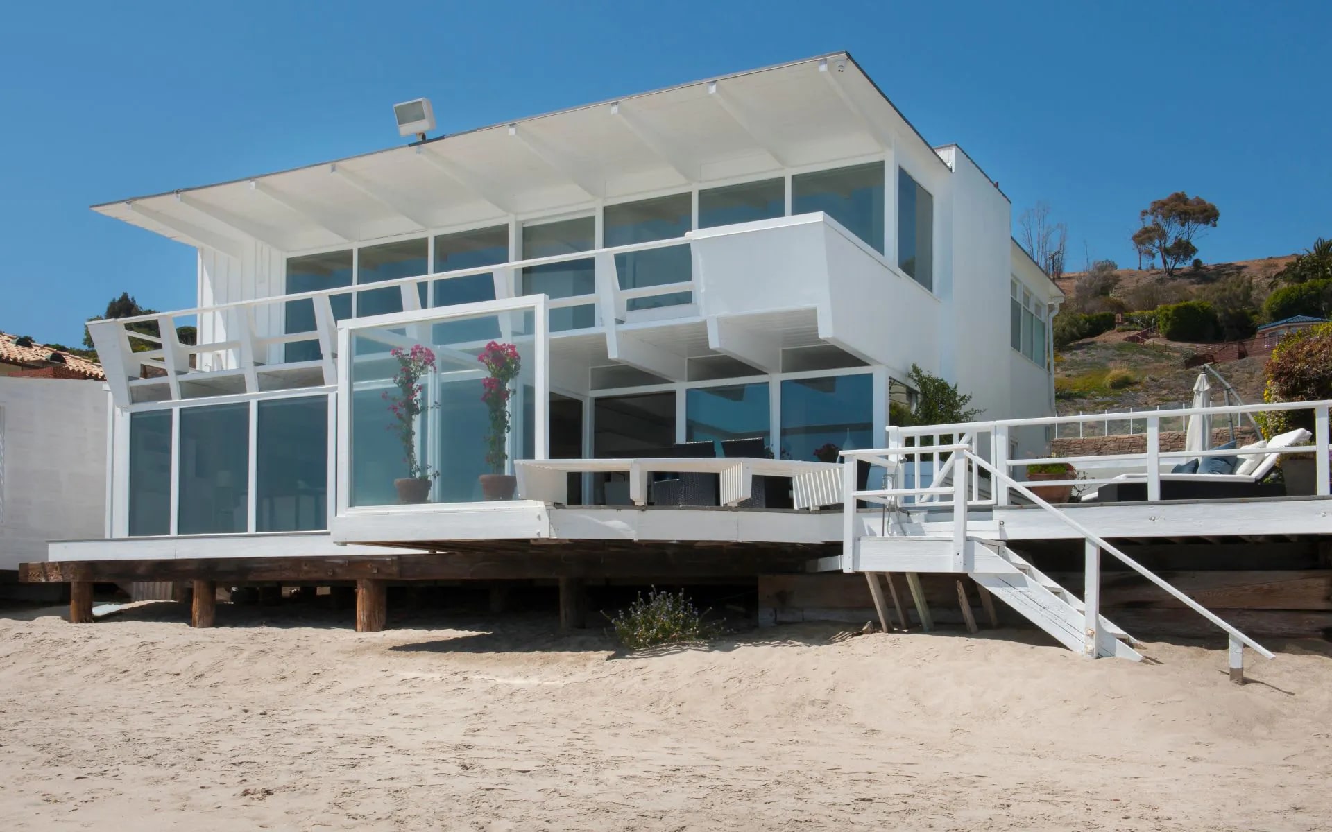 22000  Pacific Coast Highway
