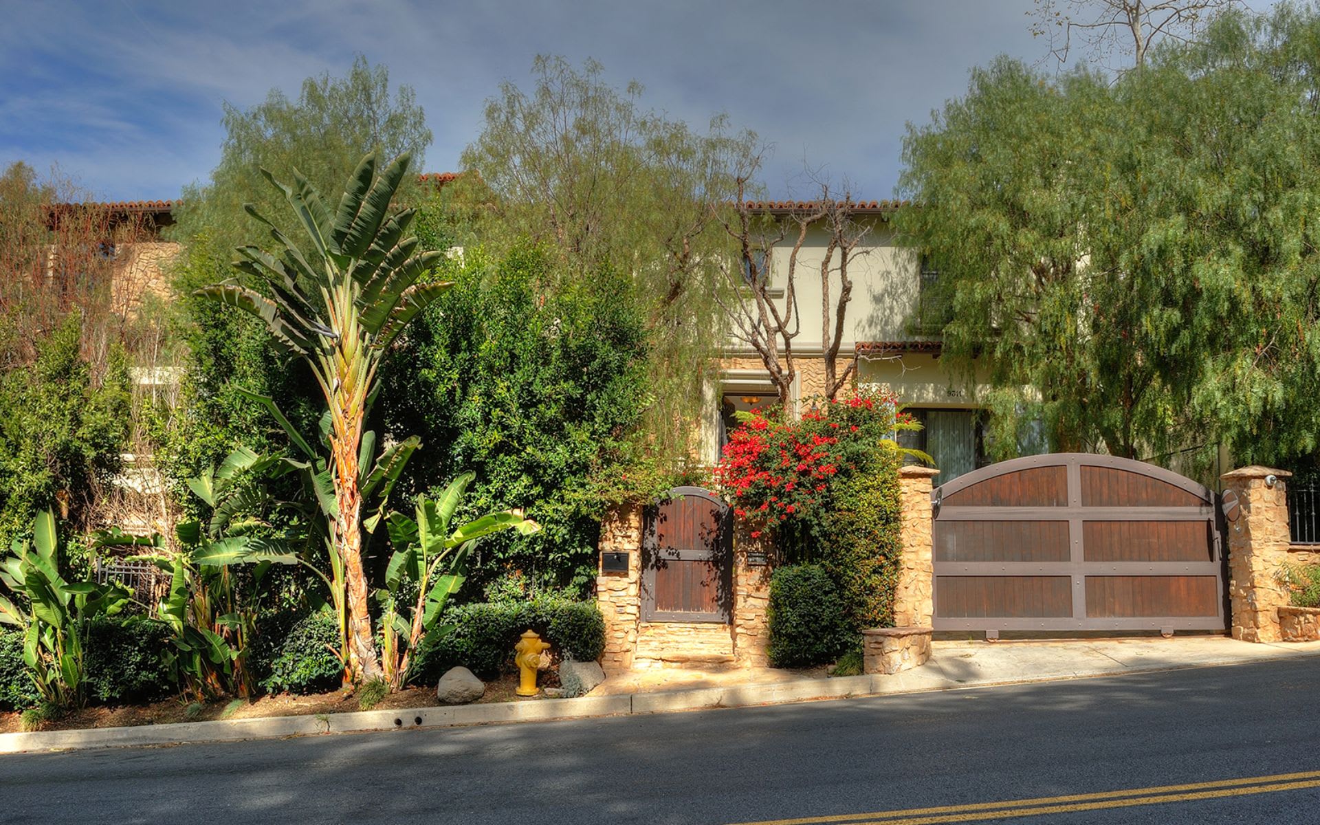 9311  Cherokee Lane