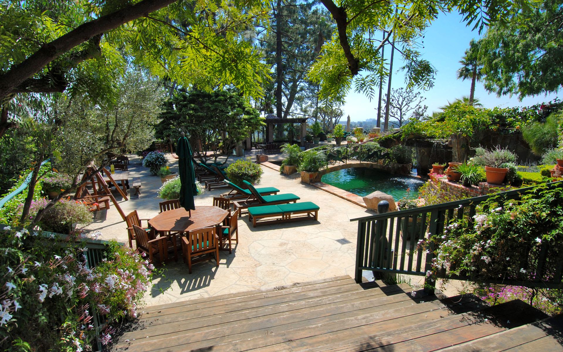 9941 Tower Lane