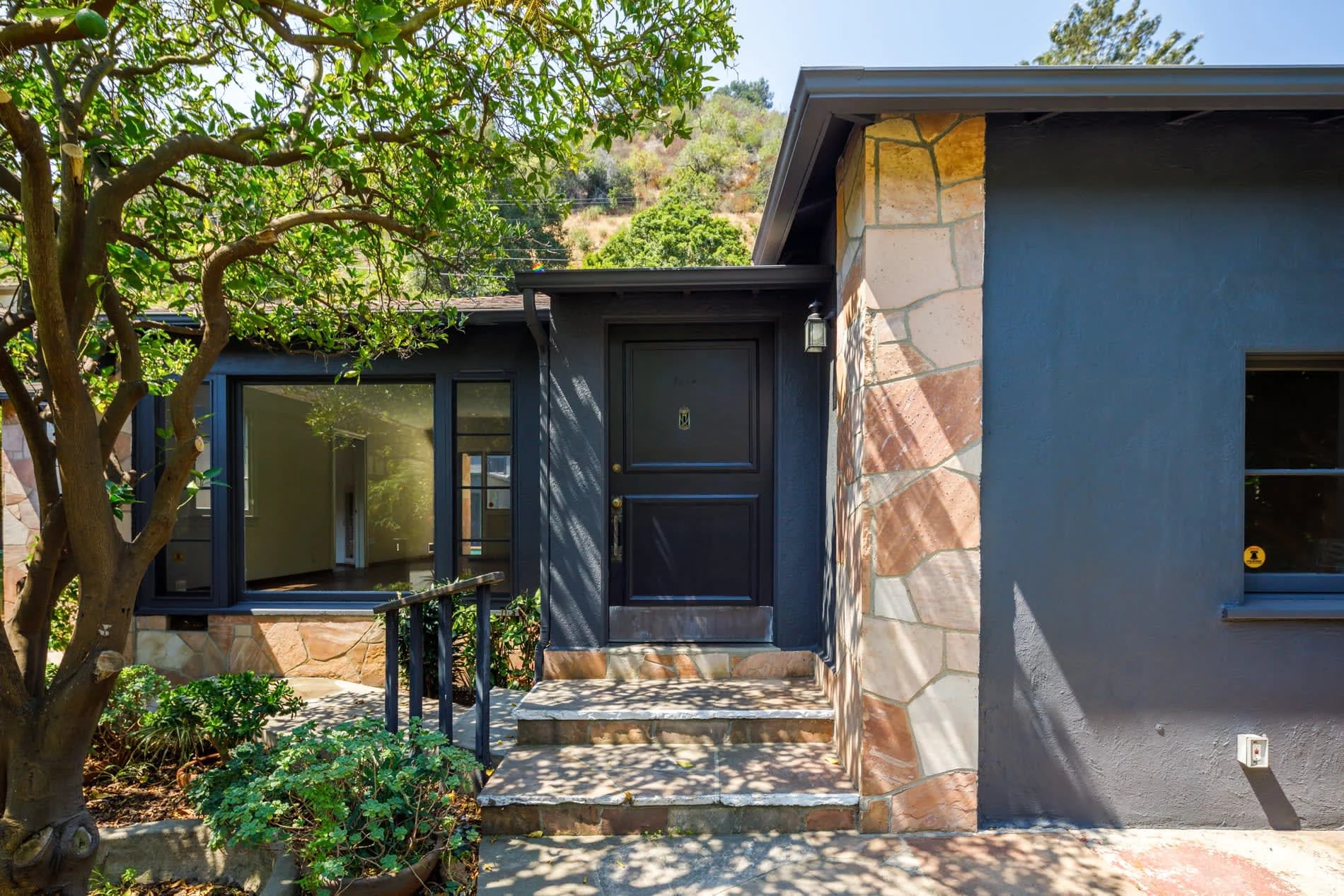 1619 N Beverly Drive