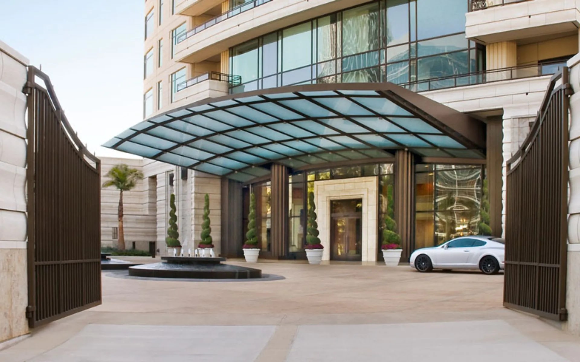 1  W Century Drive  #19A