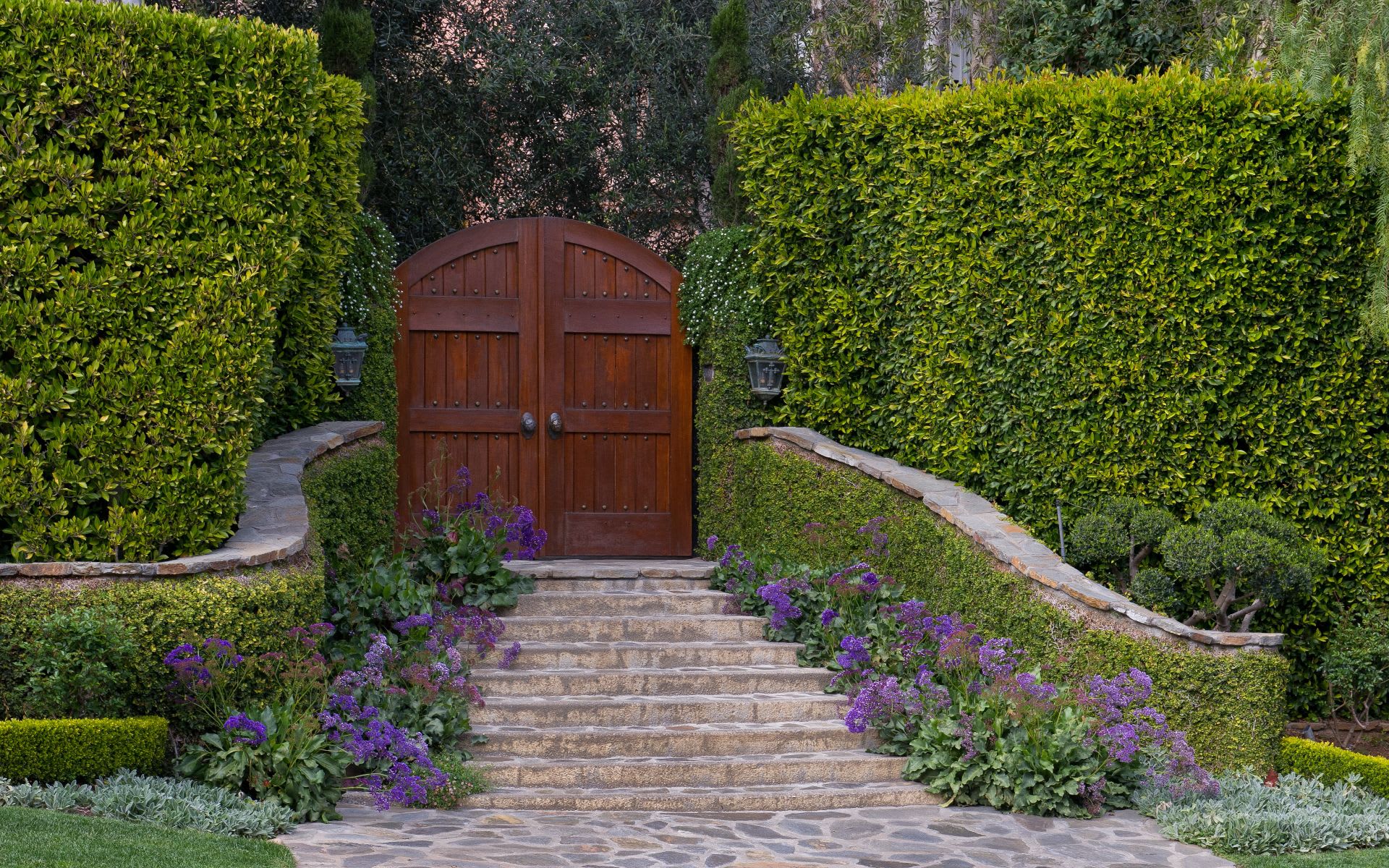 513  Doheny Road