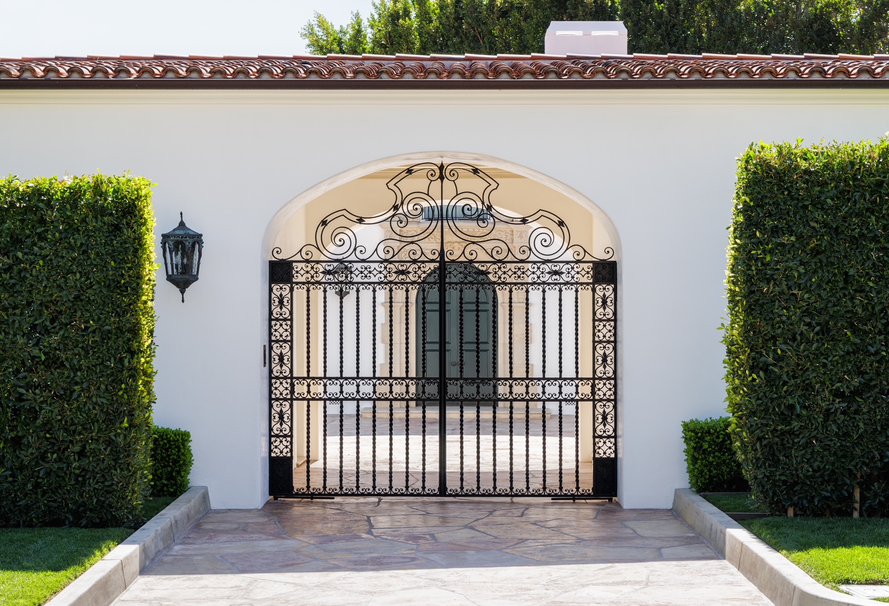 9240 Robin Drive