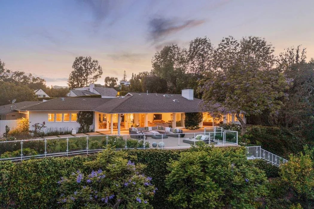 224  Glenroy Place