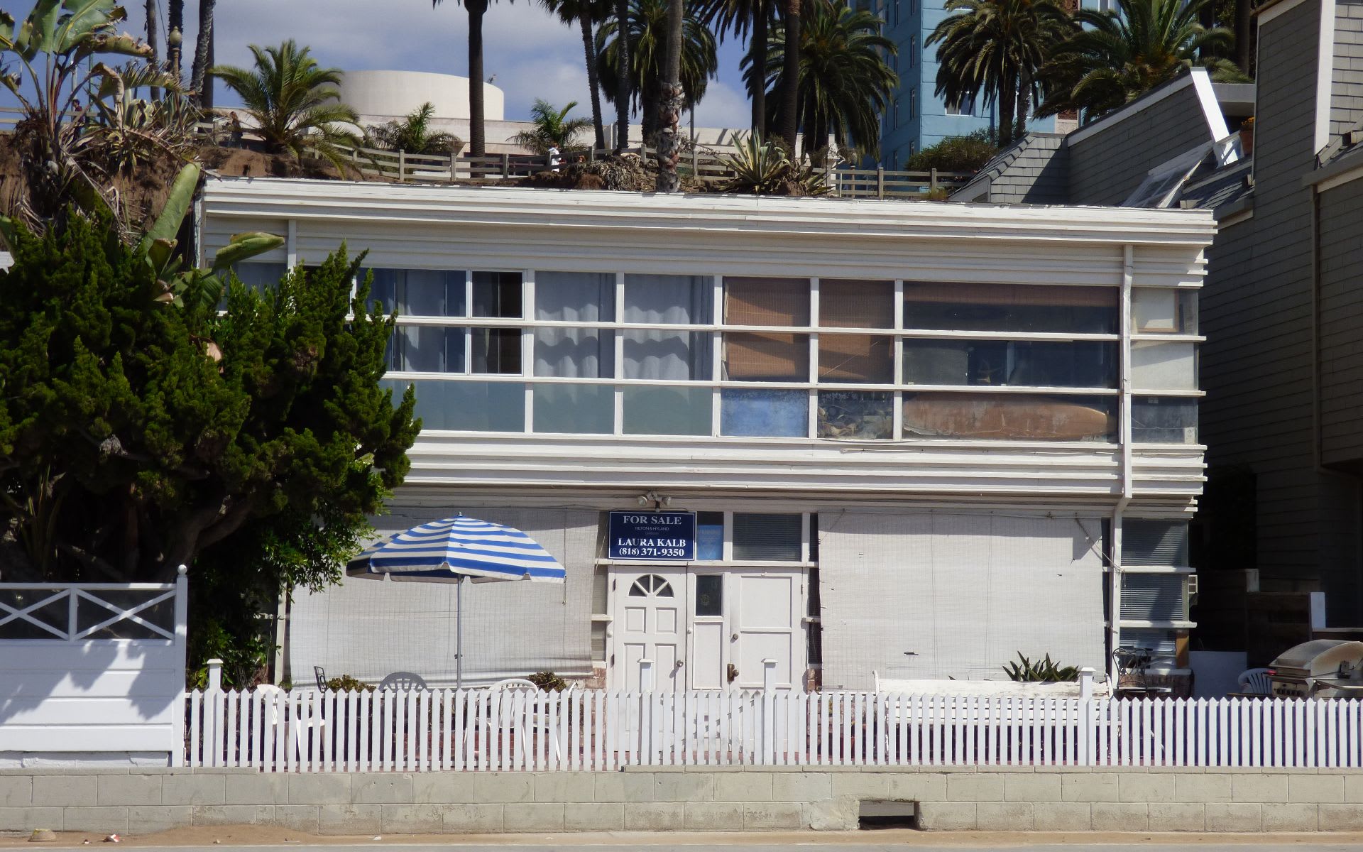 1405  Palisades Beach Road