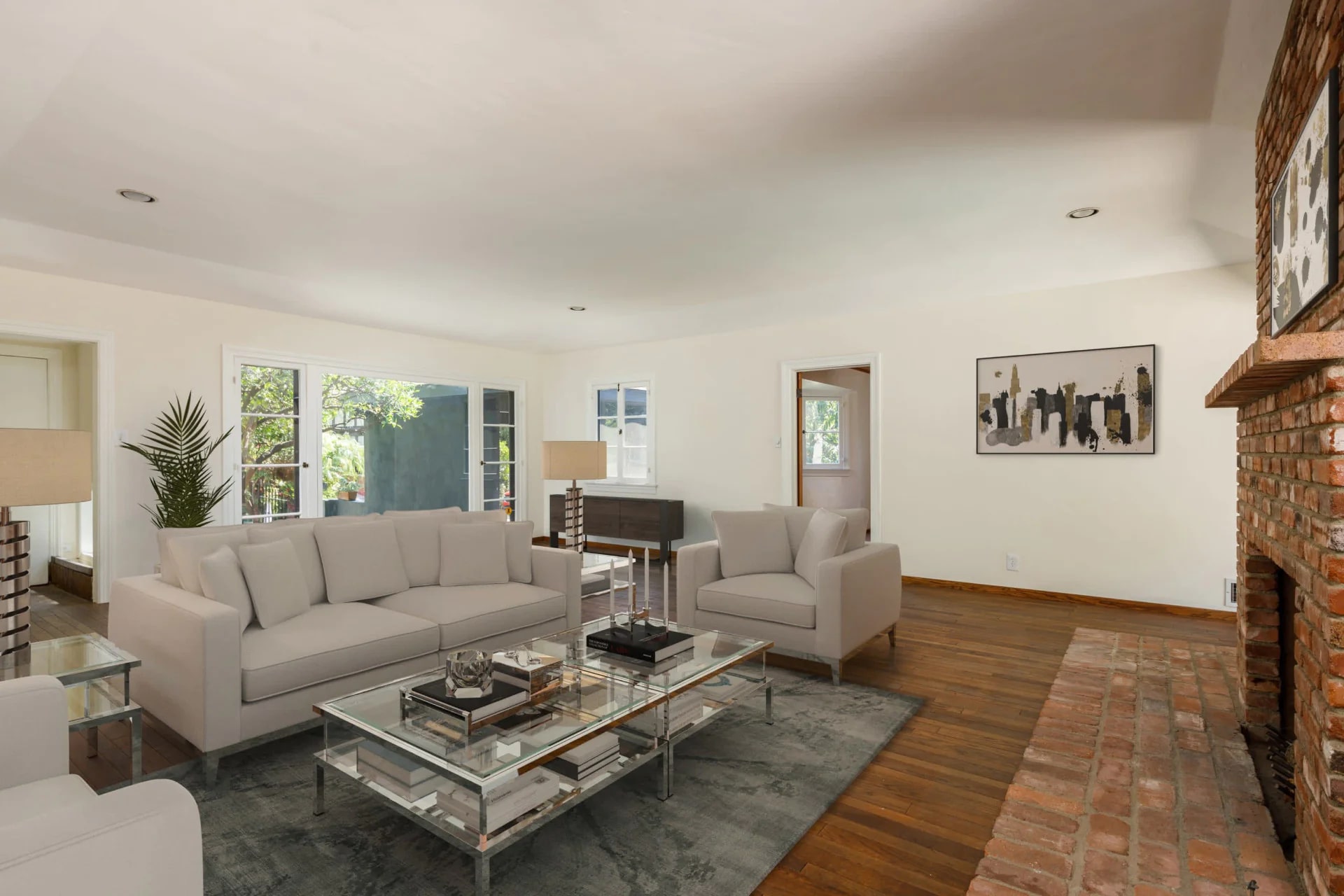 1619 N Beverly Drive