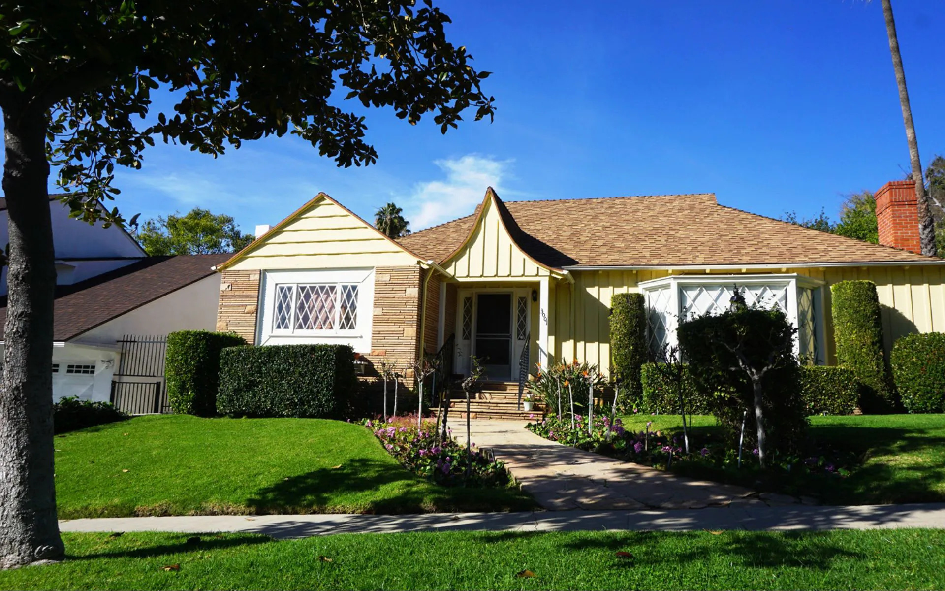 3001  Cavendish Drive