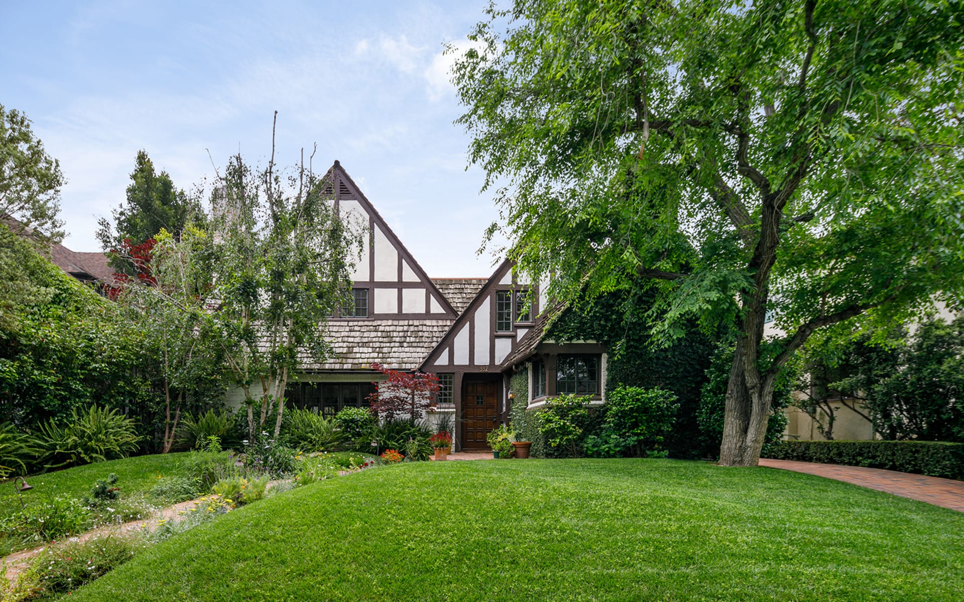 332  25th Street