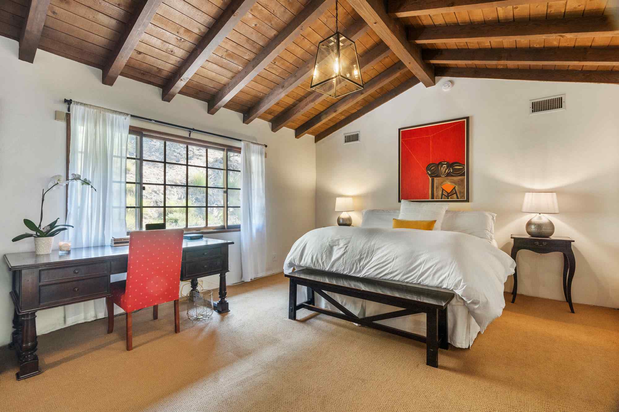 2964 Mandeville Canyon Road