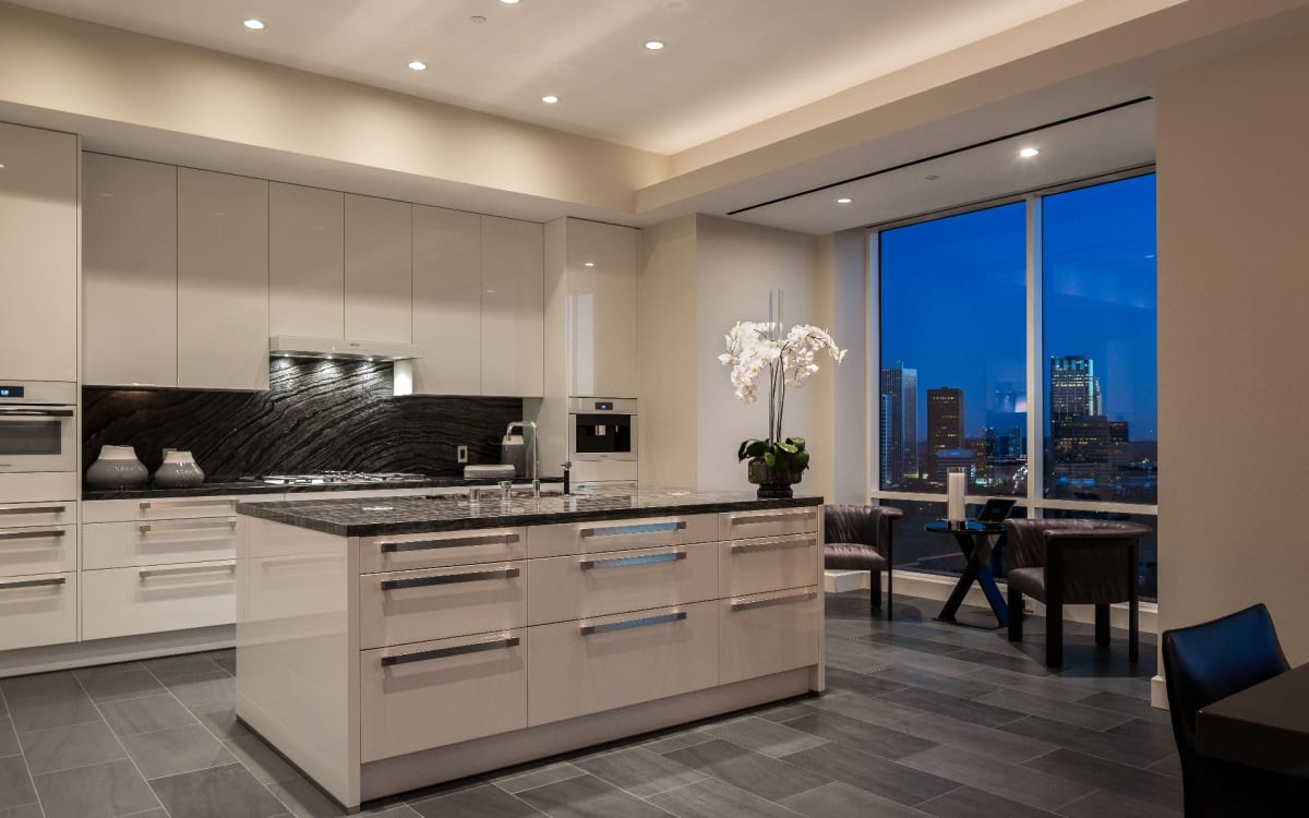 1200  Club View Drive  #1600