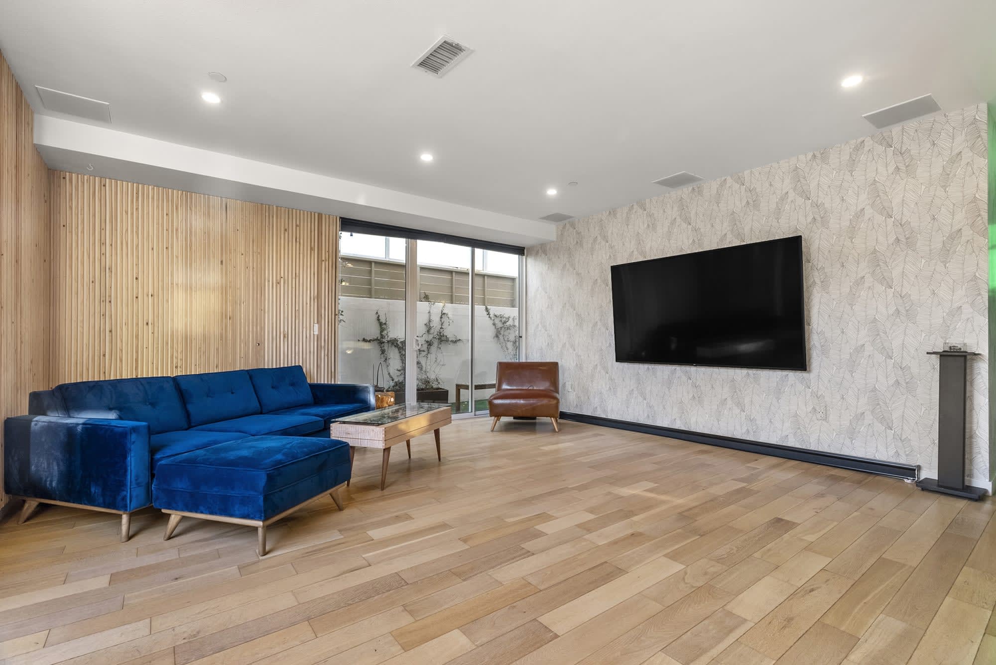 1203  N Garbo Lane