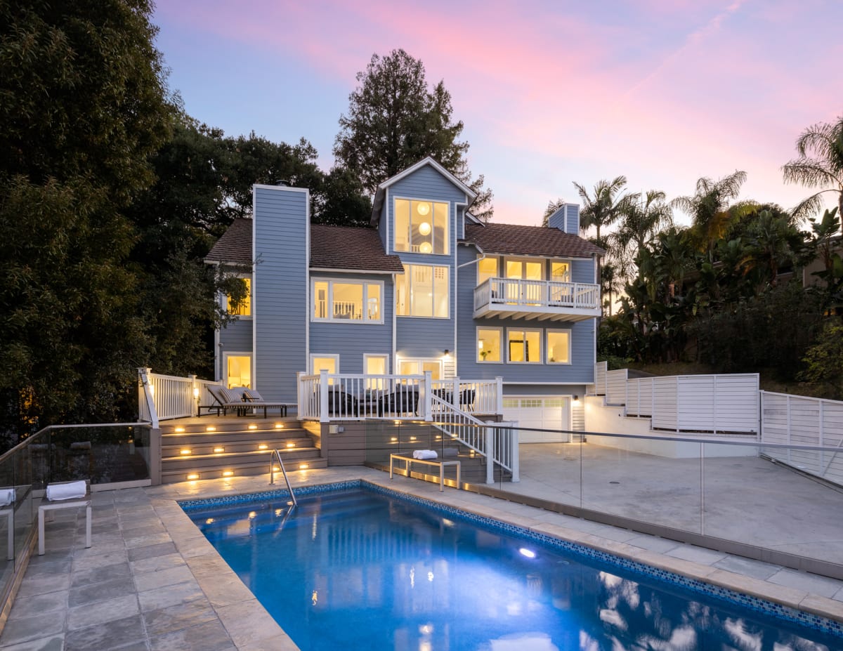 7825 Torreyson Drive
