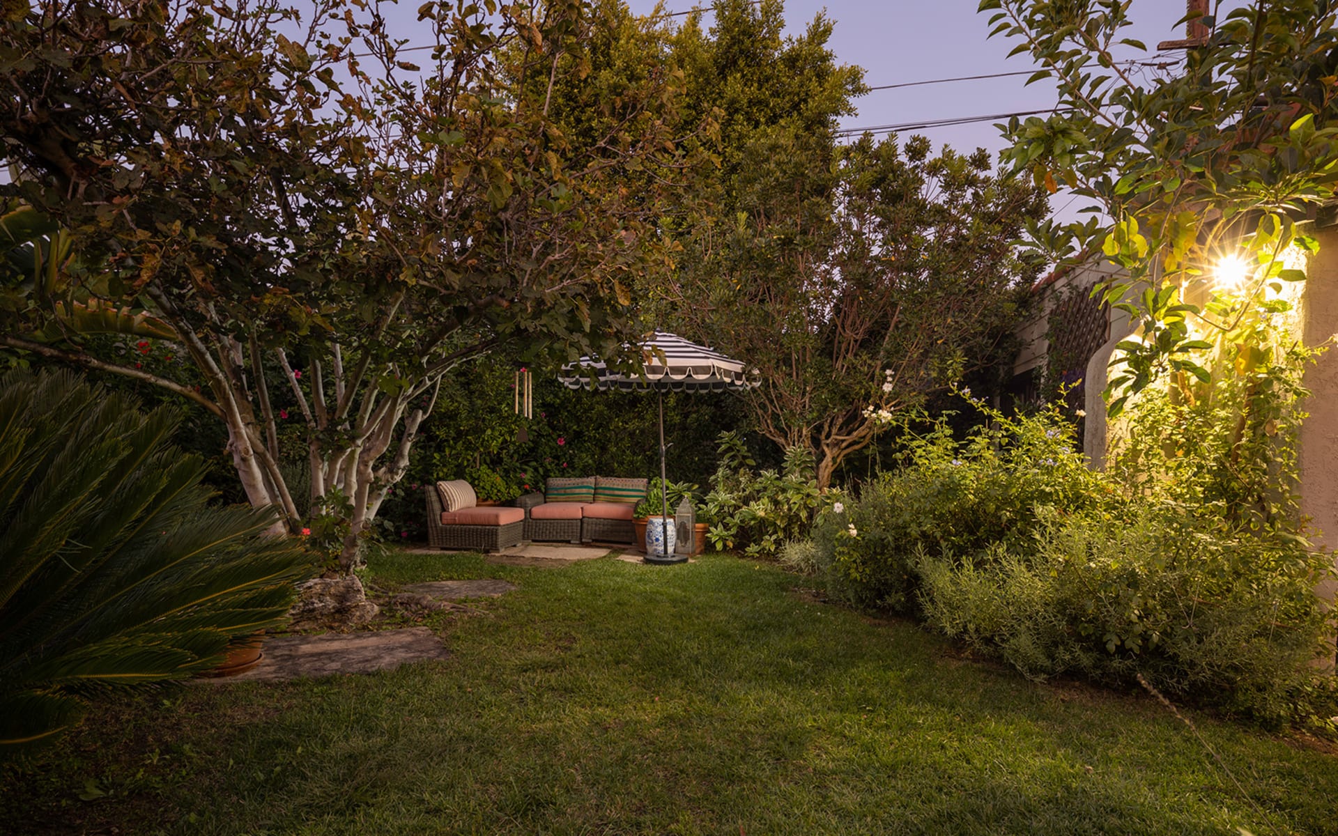 202  N Beachwood Drive