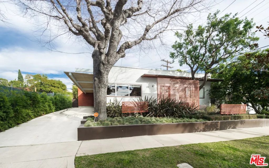 1254 Fairburn Avenue