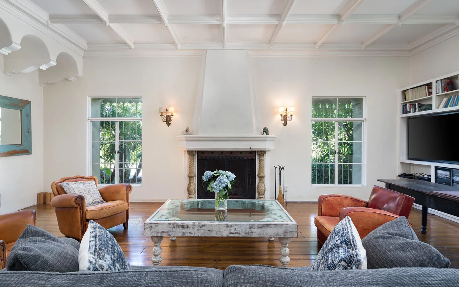 800  S Beverly Glen