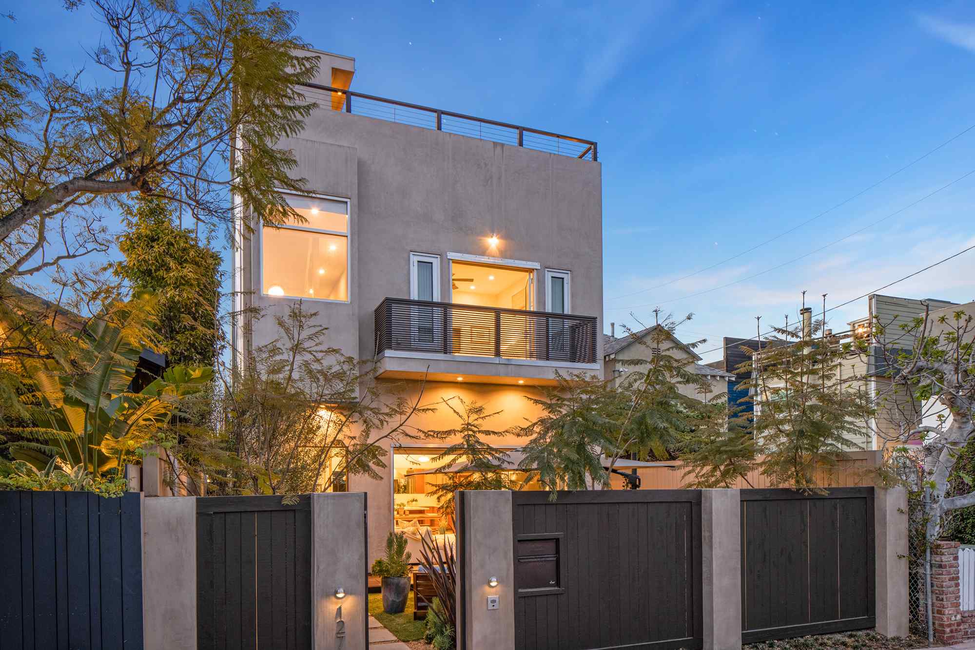 127 Breeze Avenue
