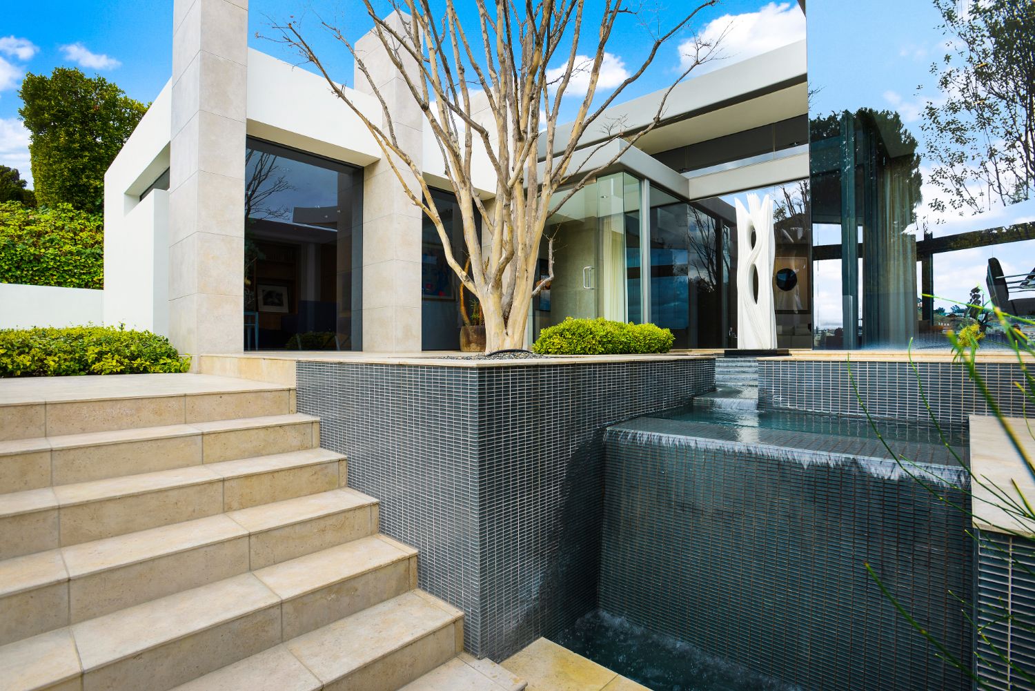 1486 Blue Jay Way