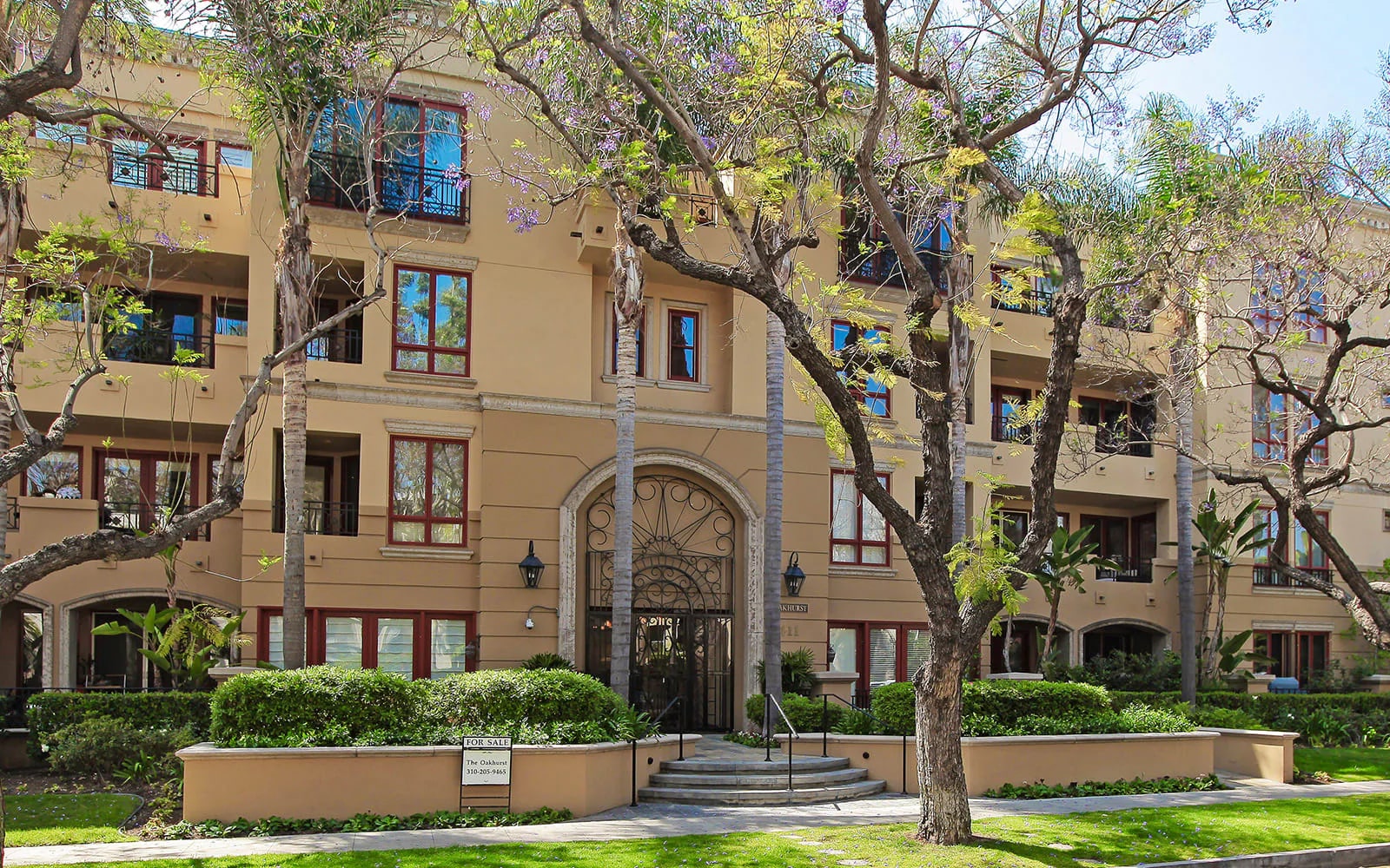 411 N Oakhurst Drive #111