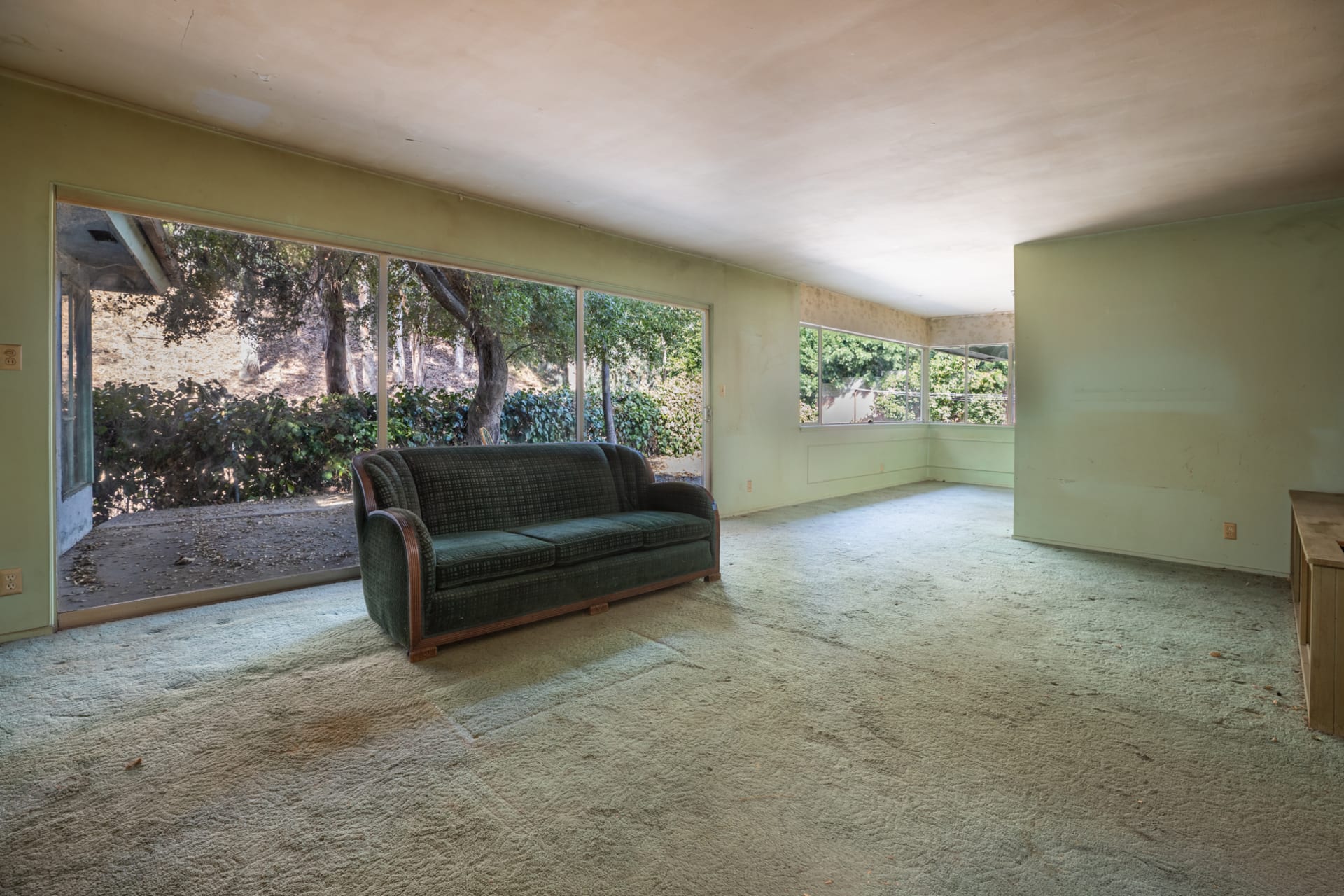 2469  Mandeville Canyon Road