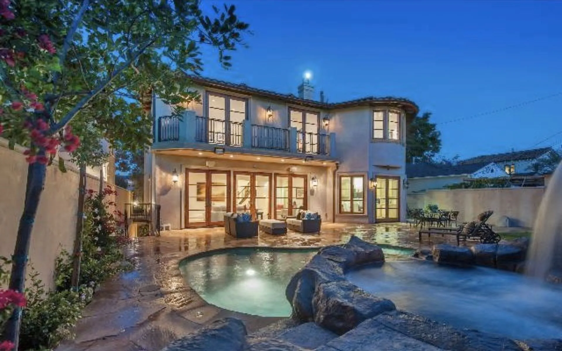 253 S Linden Drive