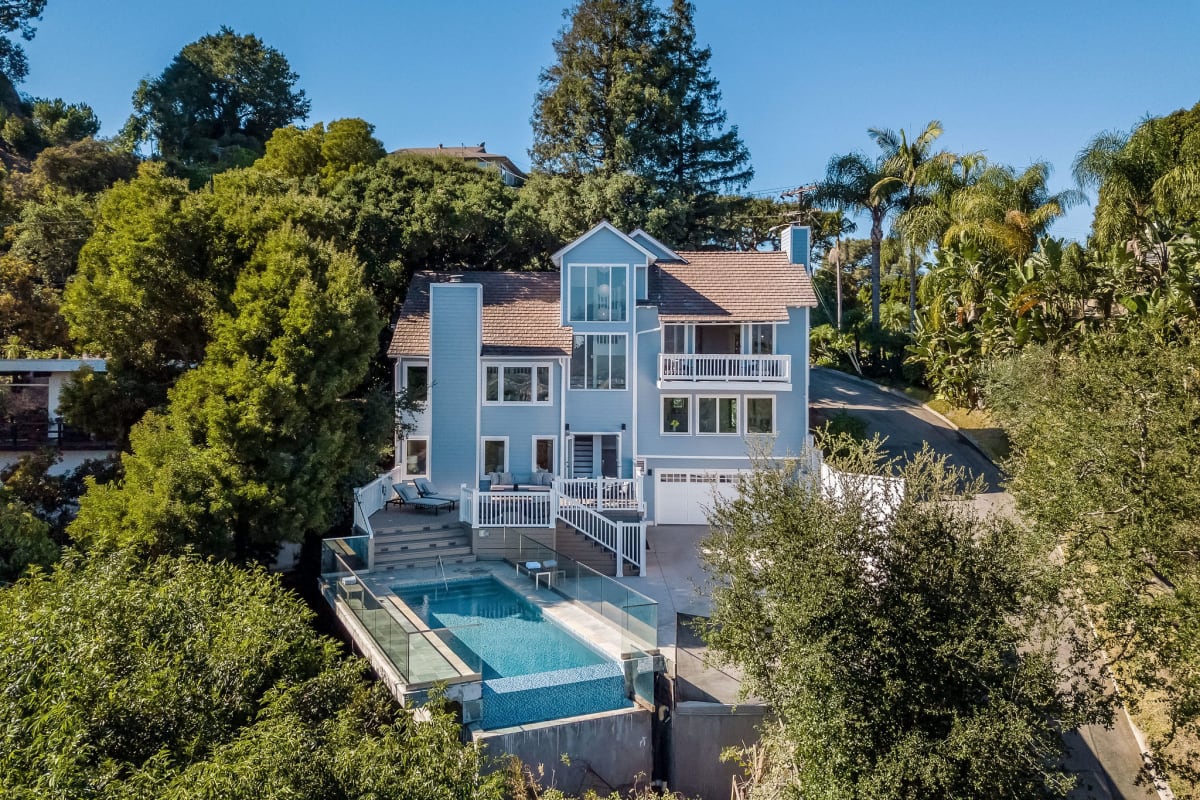 7825 Torreyson Drive