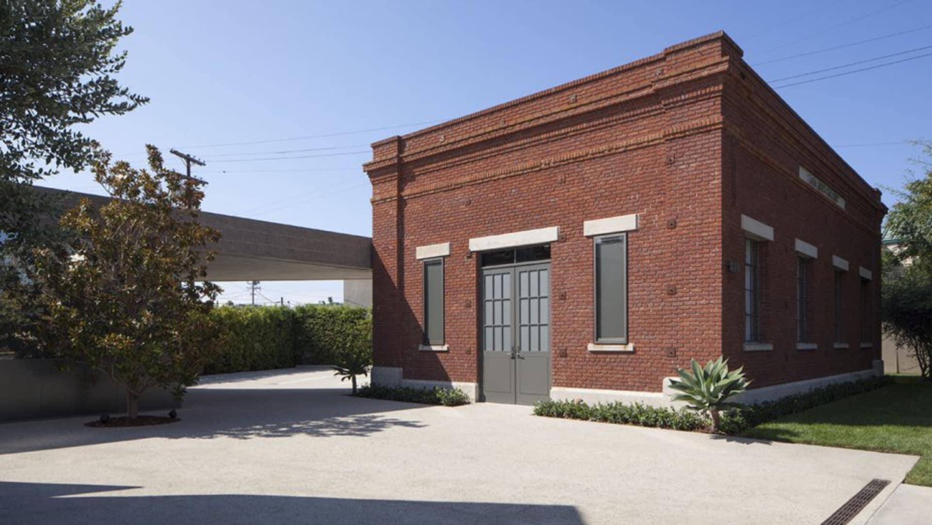 This architecturally, classic brick building, perfectly proportioned with clean simple lines was originally a historic power plant from the 1930’s.

Renovated in 2008 by the high end L&M Arts Gallery, these museum-quality gallery buildings designed by renowned architect, Kulapat Yantrasast. house two separate studio buildings offering sleek, open air structures plus an office. This high traffic area in world famous Venice Beach is just a block from Abbot Kinney. The property is move-in ready or can be converted to other possibilities. There is also street and on site parking.