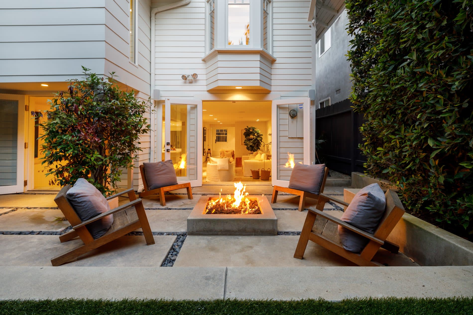 241 Winward Avenuie