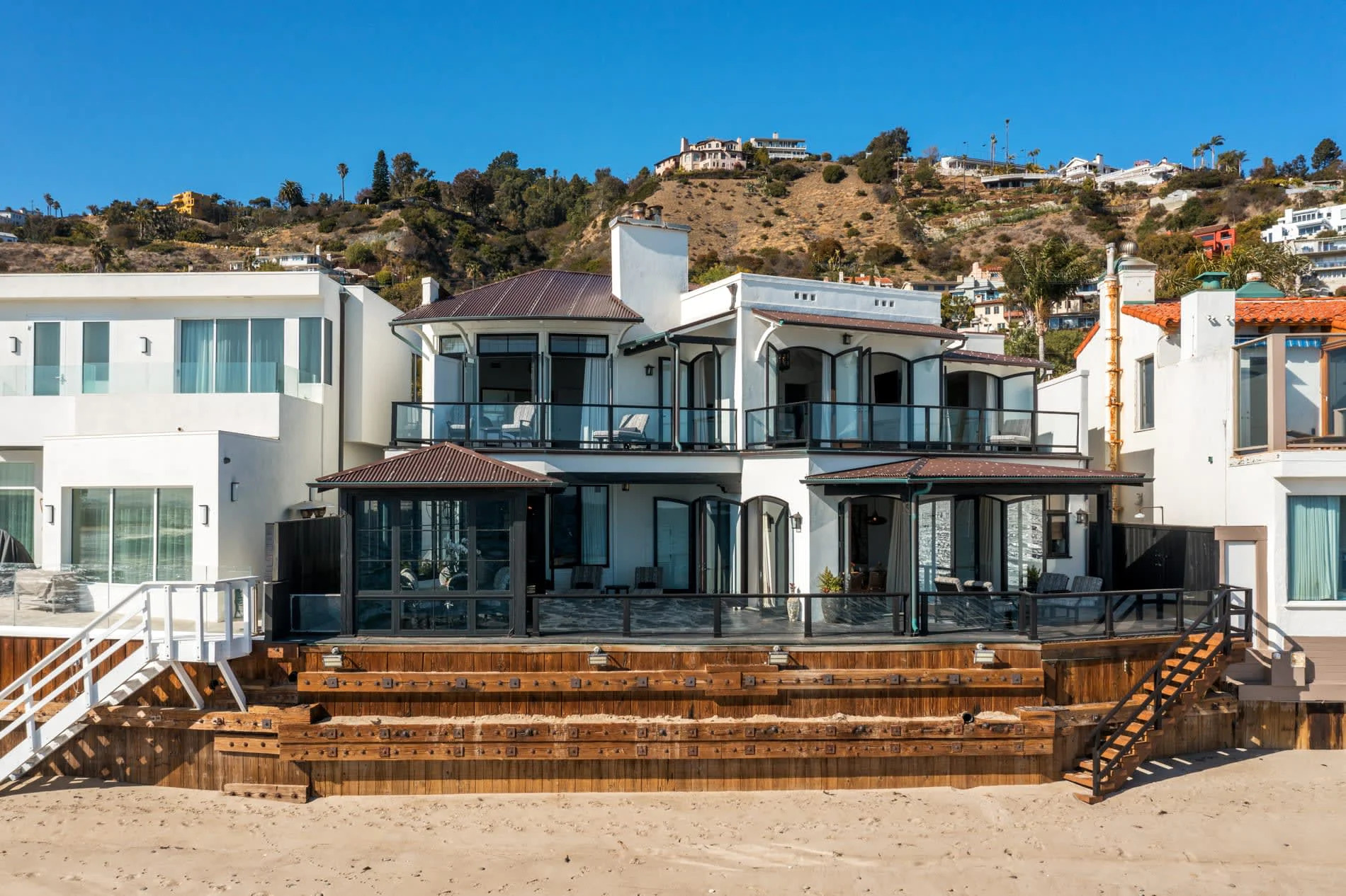 21606  Pacific Coast Highway