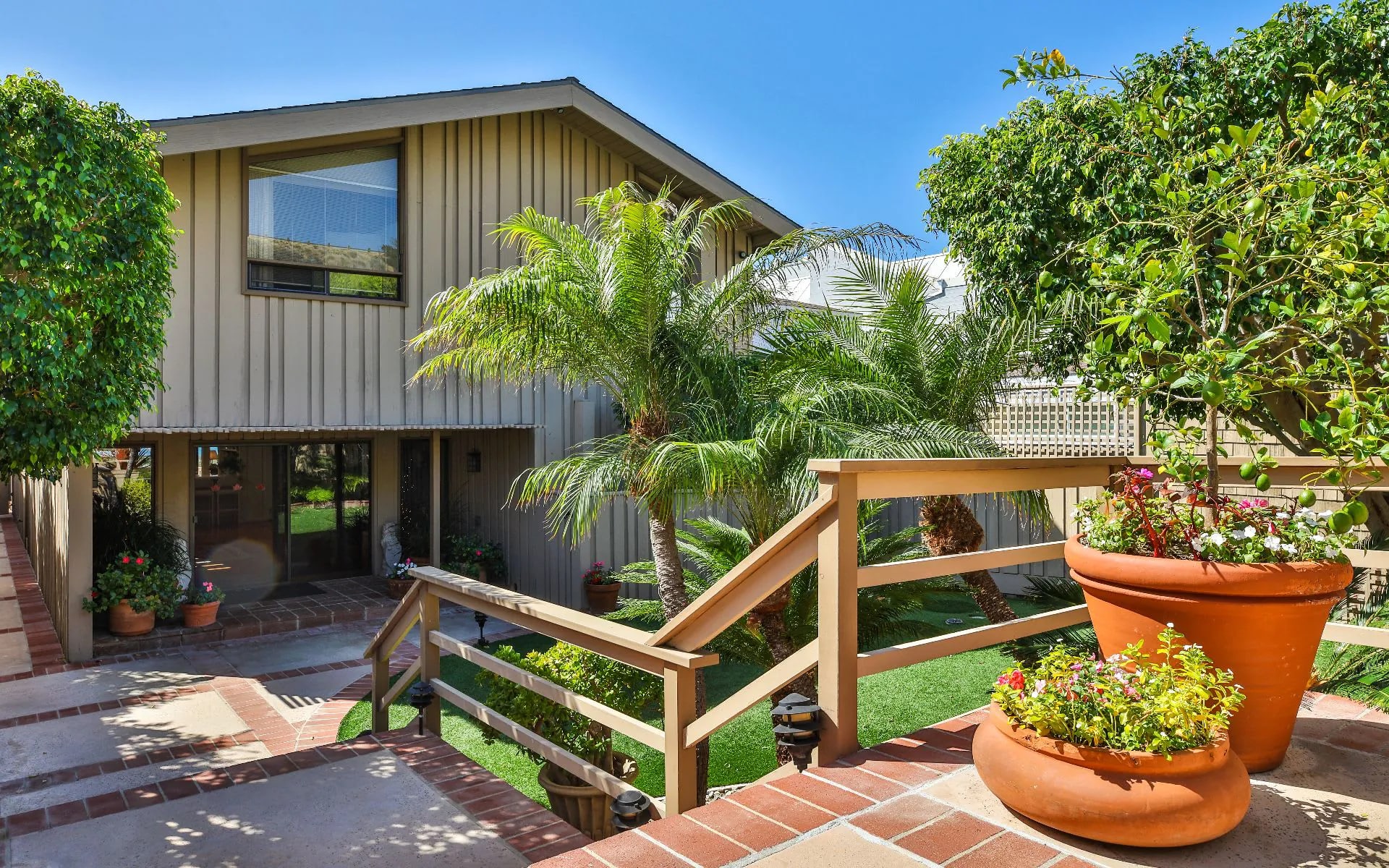 31048 Broad Beach Road