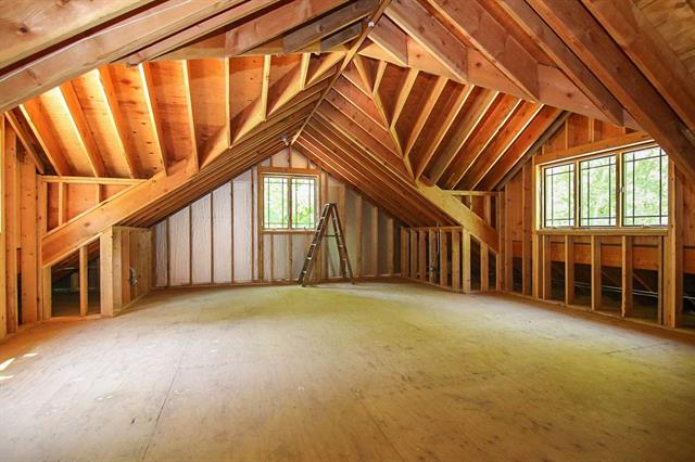 924 Hillside Road